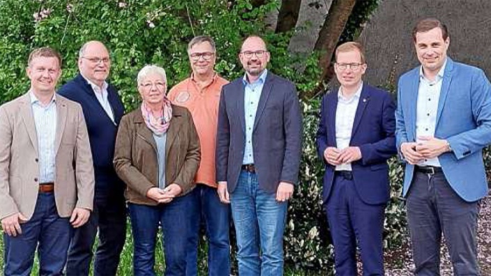 Die CDU Hemer wählte ihren Fraktionsvorstand: Tobias Franke (v. li.), Wolfgang Römer, Diana Naujocks, Dr. Michael Rübsam, Holm Diekenbrock, Bürgermeister Christian Schweitzer und Martin Gropengießer.